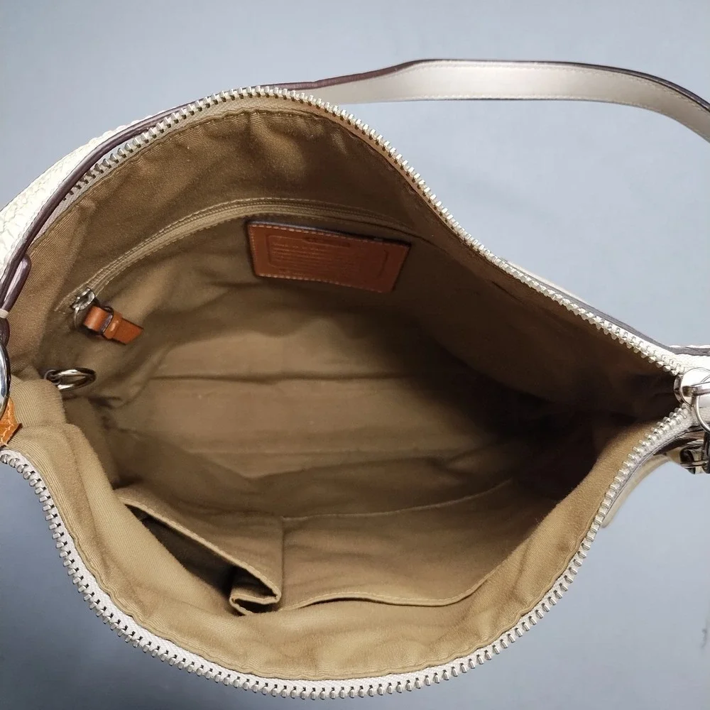 Coach Signature‎ Shoulder Bag Womens Multi Canvas Leather Casual Zip Closure